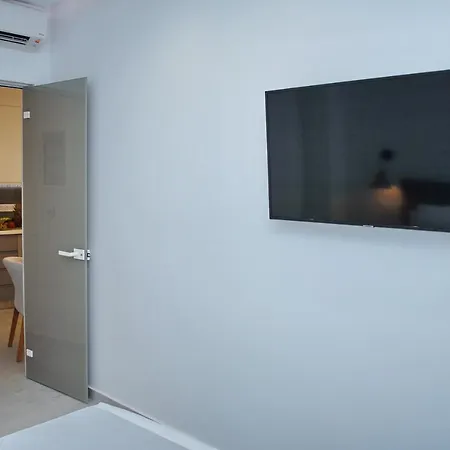 Charonia Apartment Naxos City